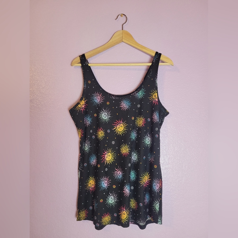 GUC Women's Sun and Moon Black Tank Size 2XL (runs small)